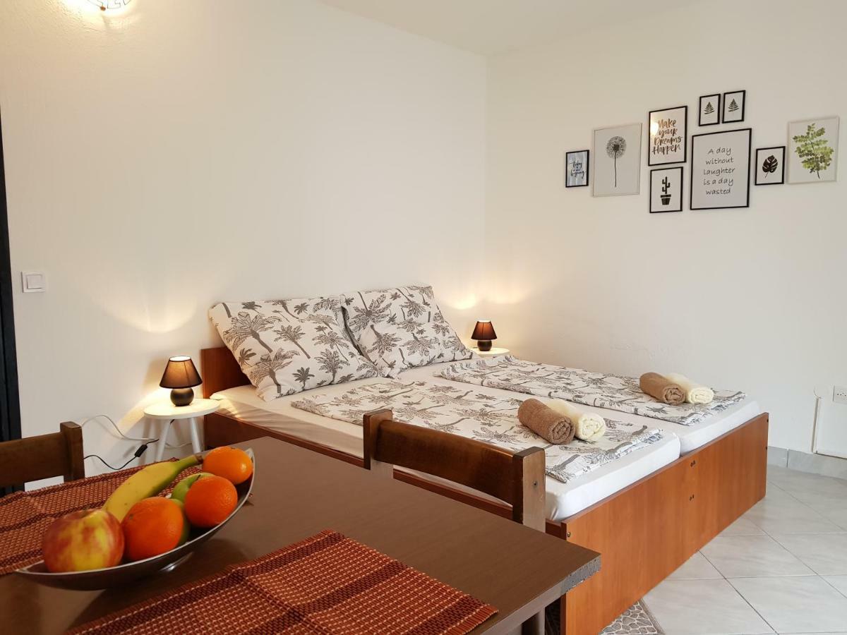 Apartamento Casa Nostra II Funtana Exterior foto